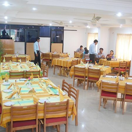 Periyar Meadows Hotel Kumarakom Exterior photo